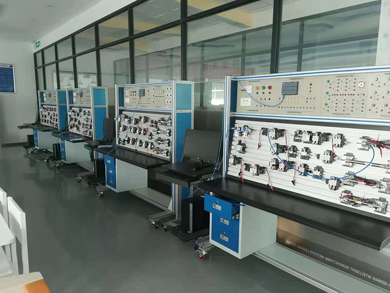 氣動實(shí)訓(xùn)室