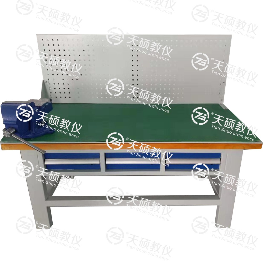 1、TSBTQG-1型 鉗工技能實(shí)訓(xùn)平臺(tái)（單面雙工位）.jpg